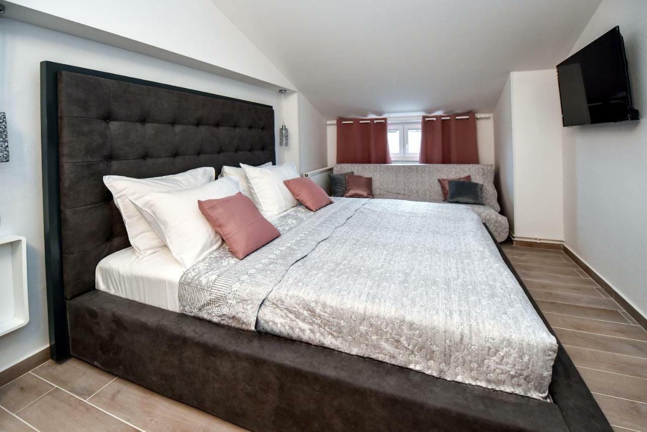 Apartments Miki 2 Novalja Ngoại thất bức ảnh
