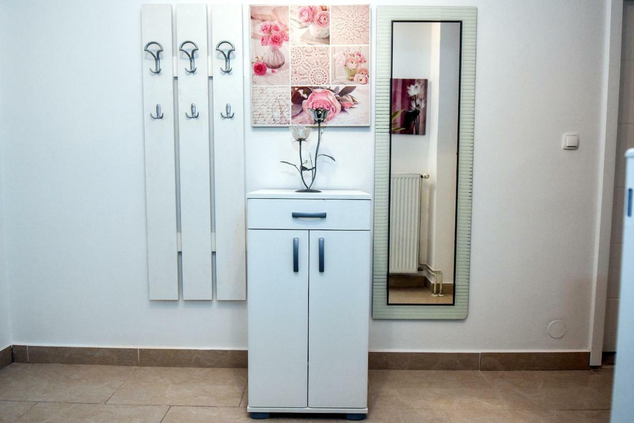 Apartments Miki 2 Novalja Ngoại thất bức ảnh