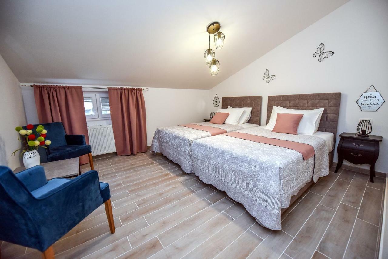 Apartments Miki 2 Novalja Ngoại thất bức ảnh